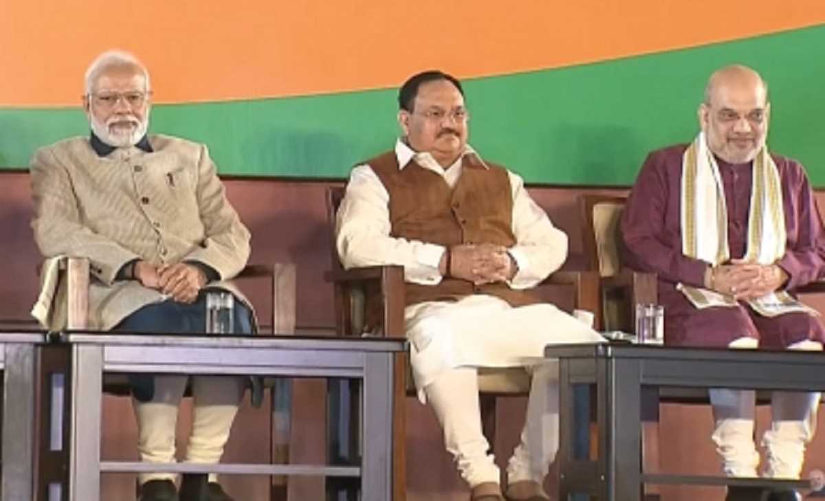 अमित शाह और जेपी नड्डा ने की पीएम मोदी से मुलाकात